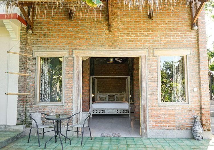 Les Rezieres Garden View Front