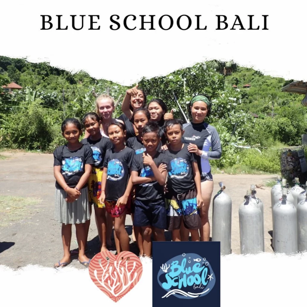 Sekolah Biru Amed Bali