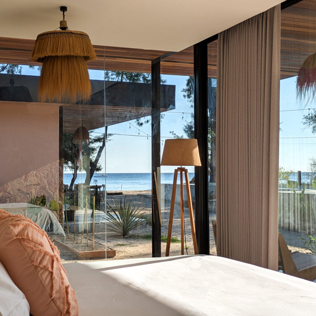 The Beach House Meno | The Rinjani View Room 3