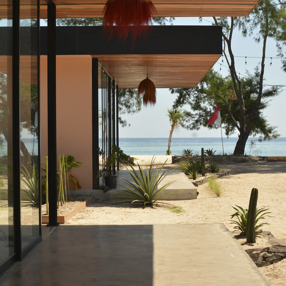 The Beach House Meno | The Rinjani View Room 2