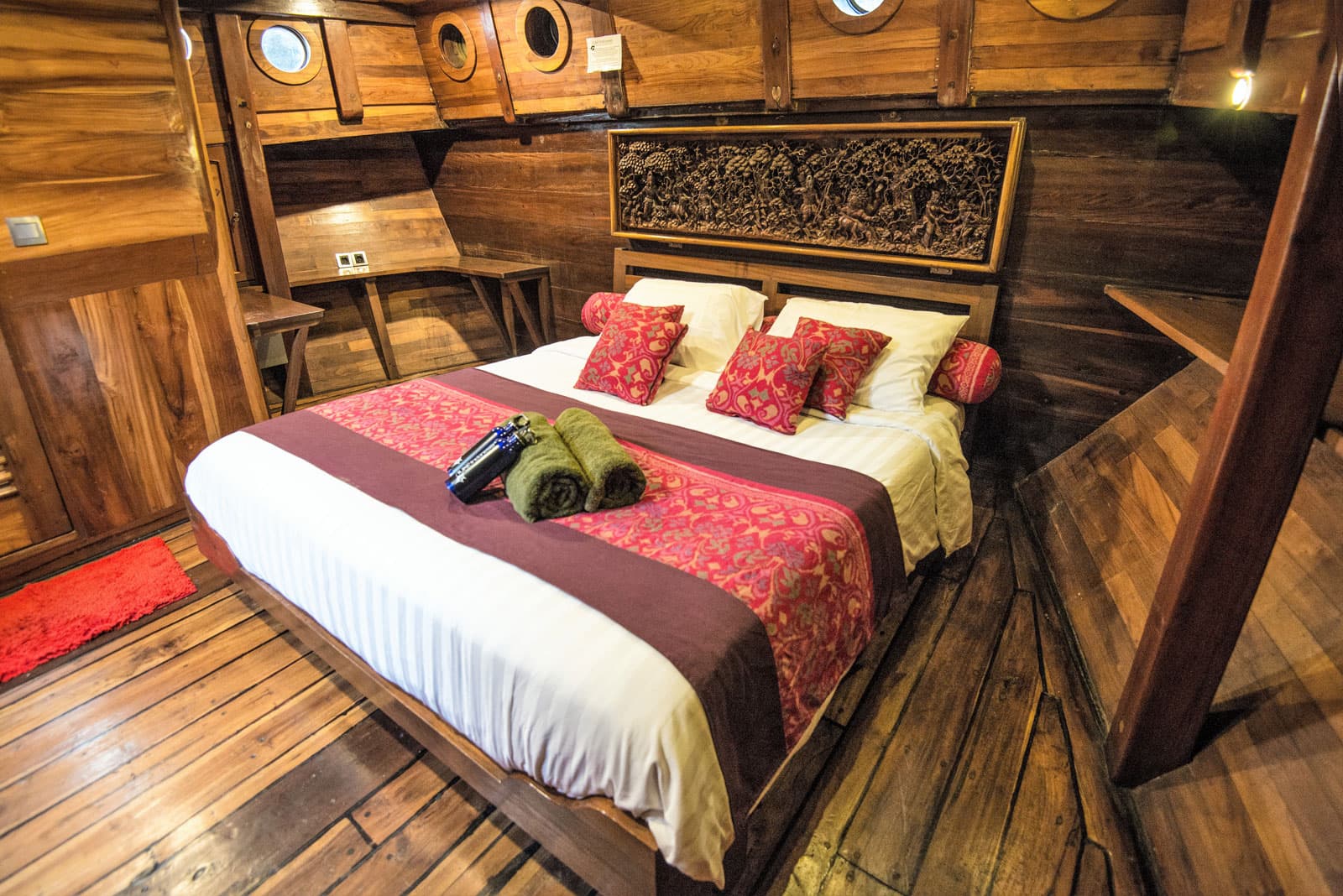 Ilike Liveaboard 1