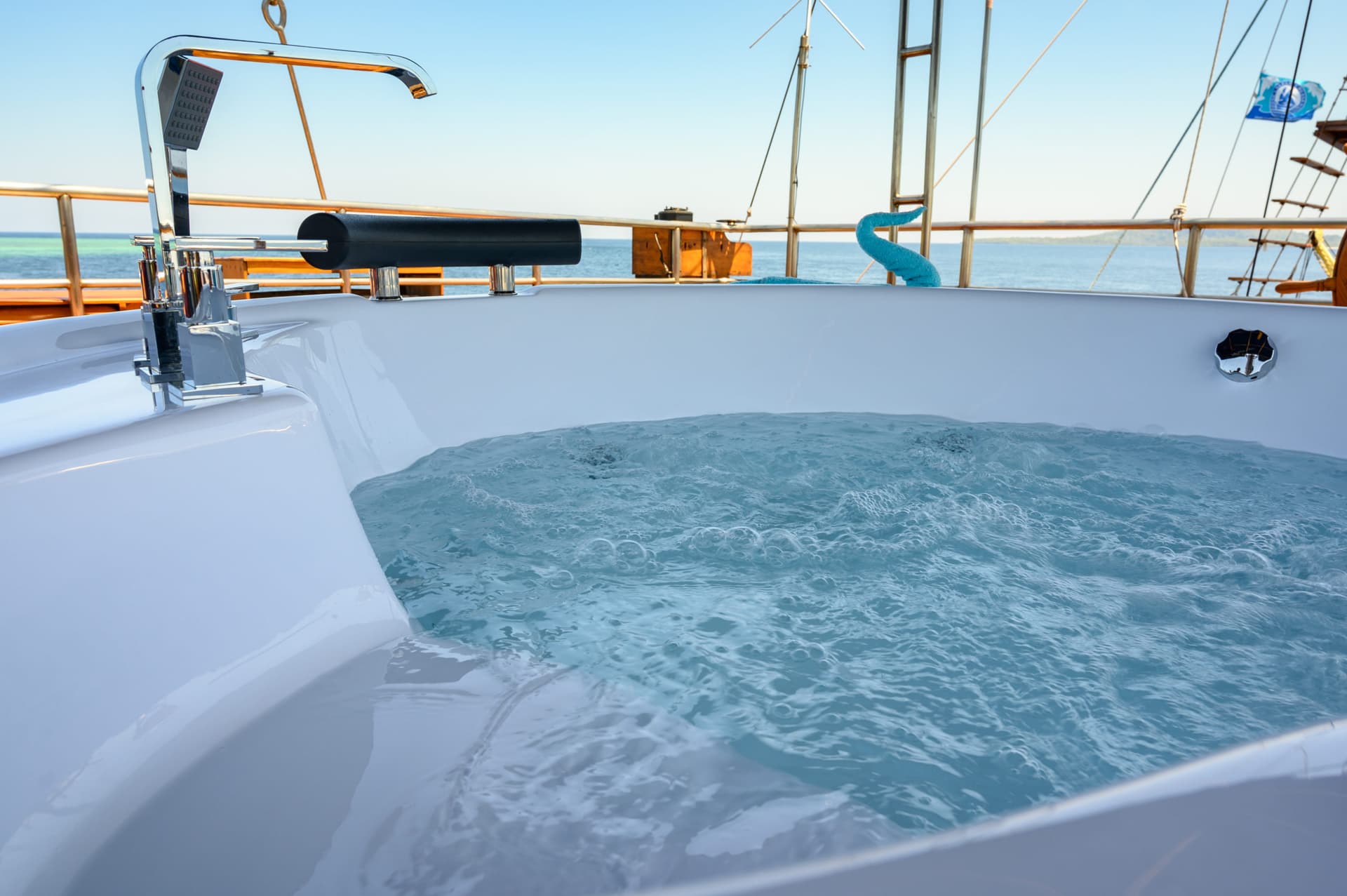 Cheng Ho Liveaboard 12