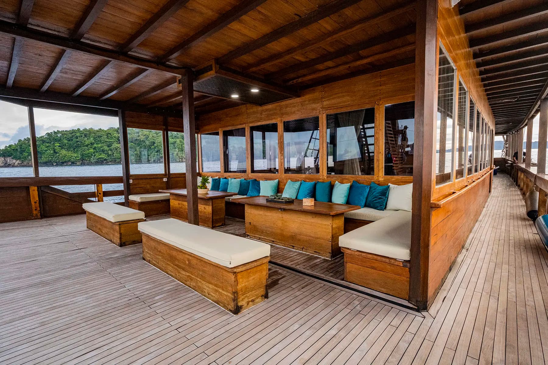 Neptune One Liveaboard 8