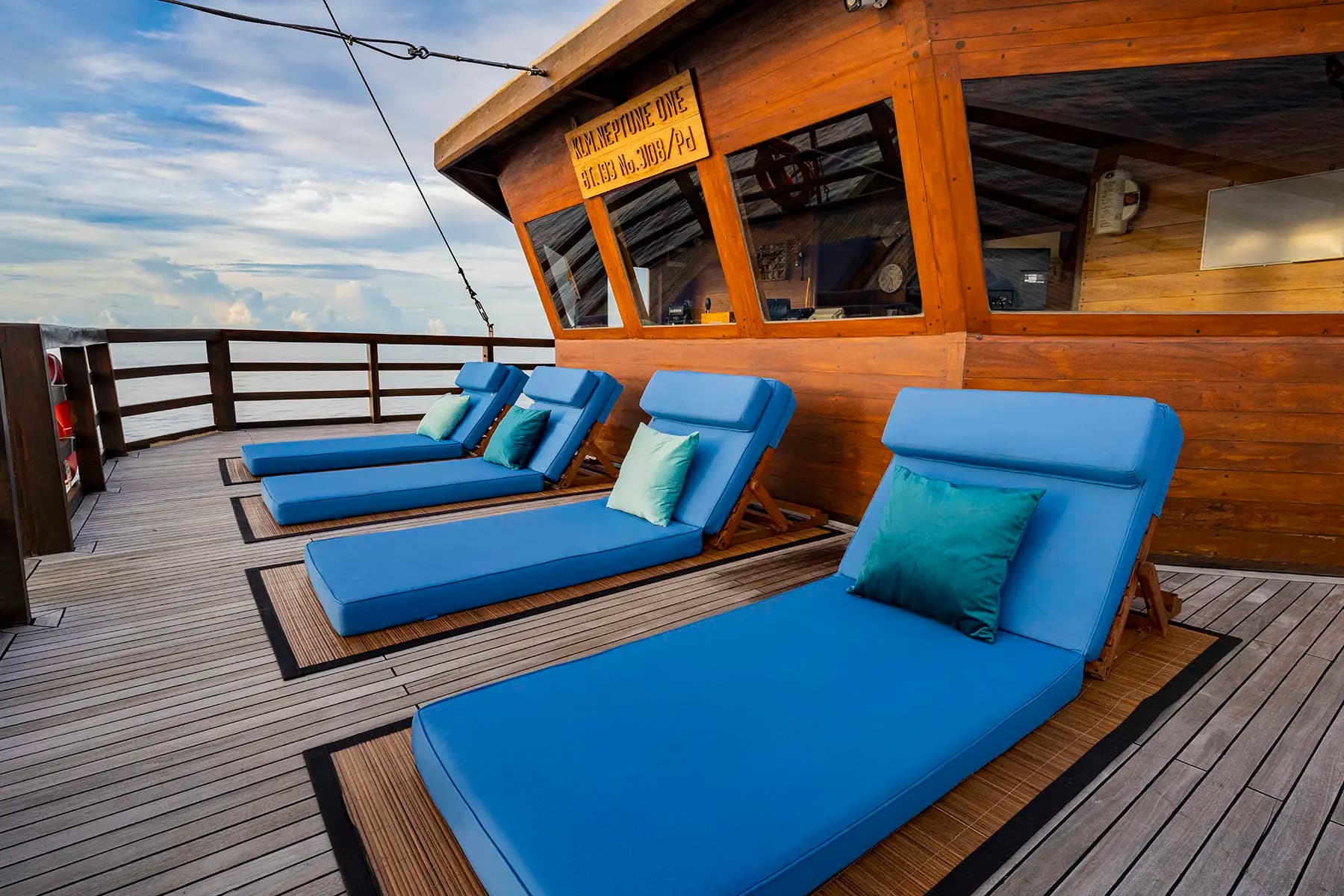 Neptune One Liveaboard 24