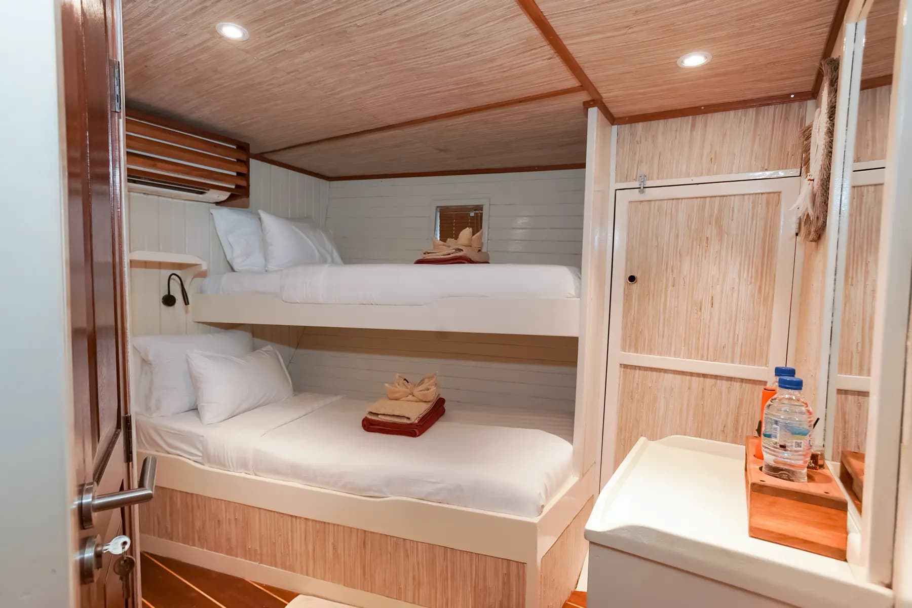 Emperor Raja Laut 11