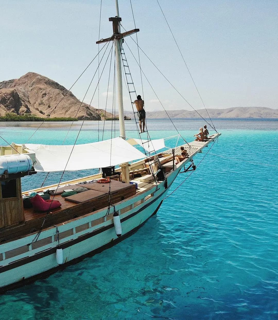 Scuba Diving Liveaboard in Komodo 5