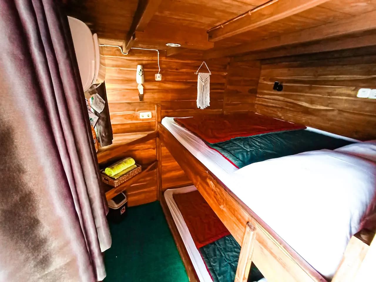 Segara Komodo Liveaboard 12