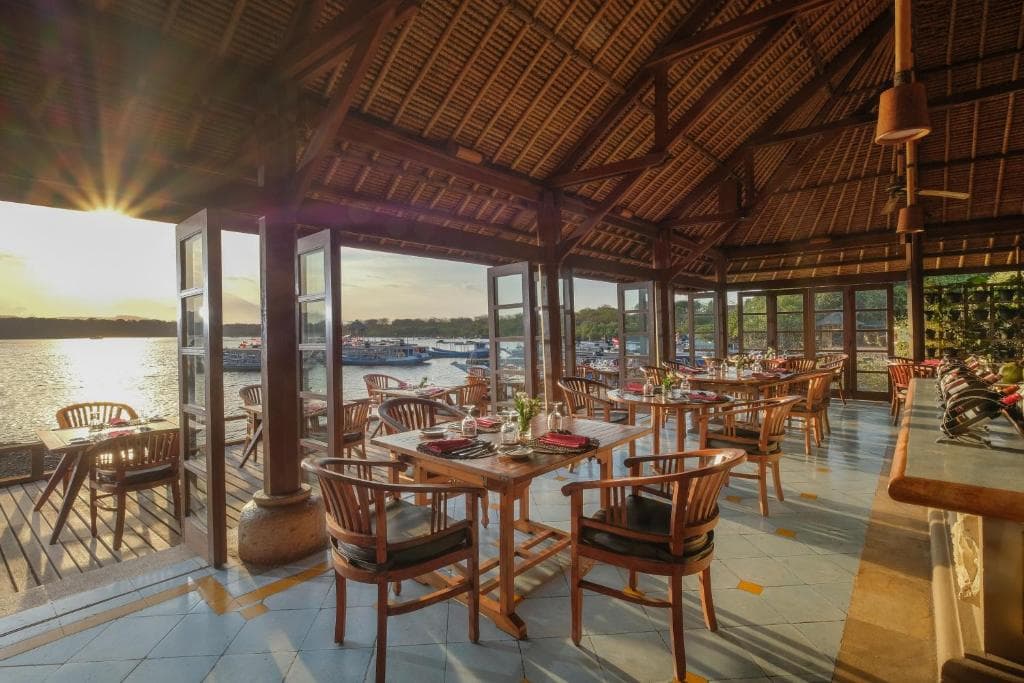 Mimpi Resort Menjangan 10