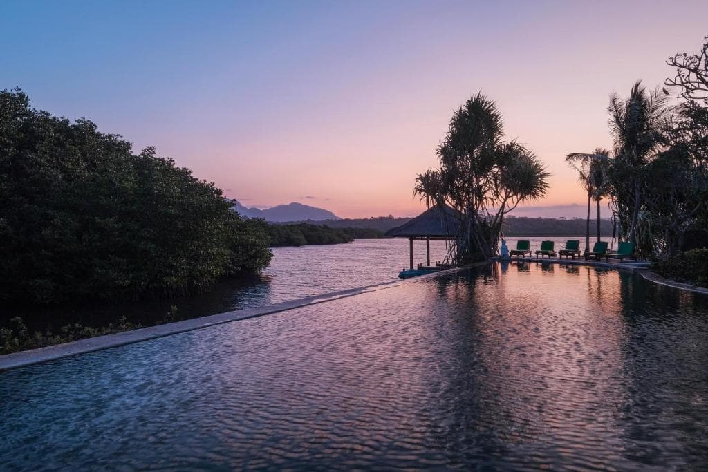 Mimpi Resort Menjangan 15