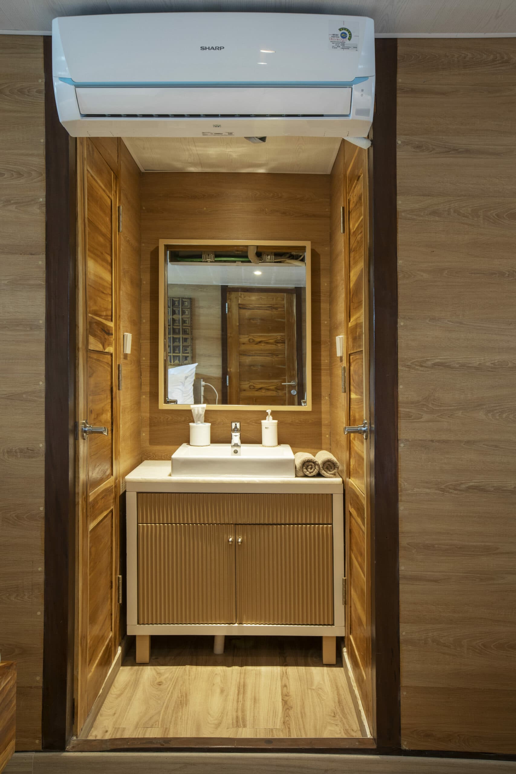 Chakana Liveaboard 15
