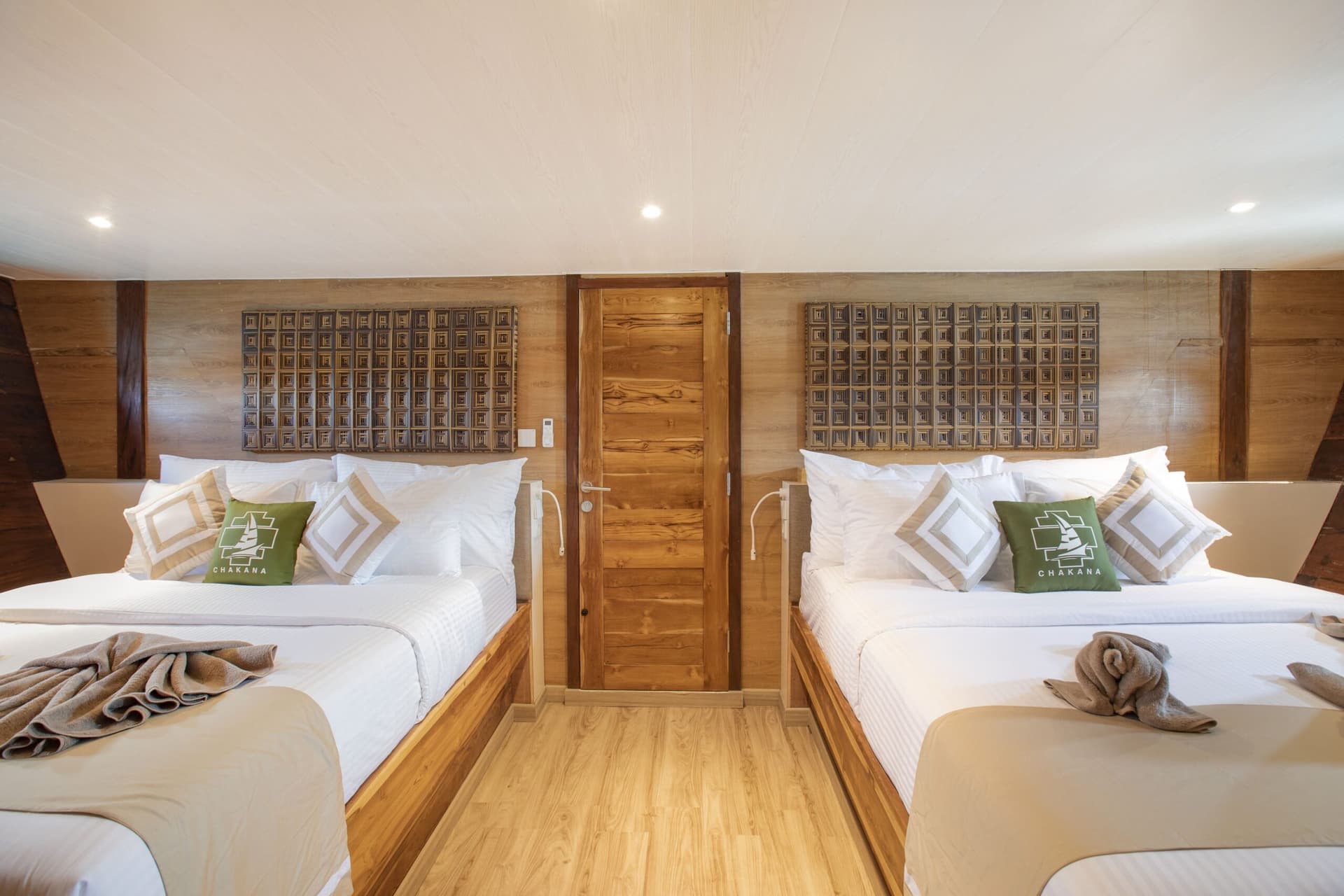 Chakana Liveaboard 14