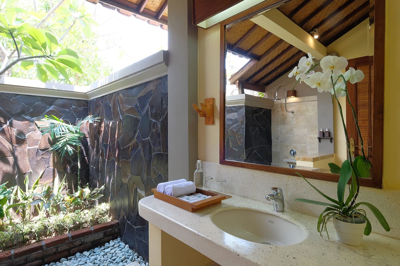 Mimpi Resort Menjangan 1