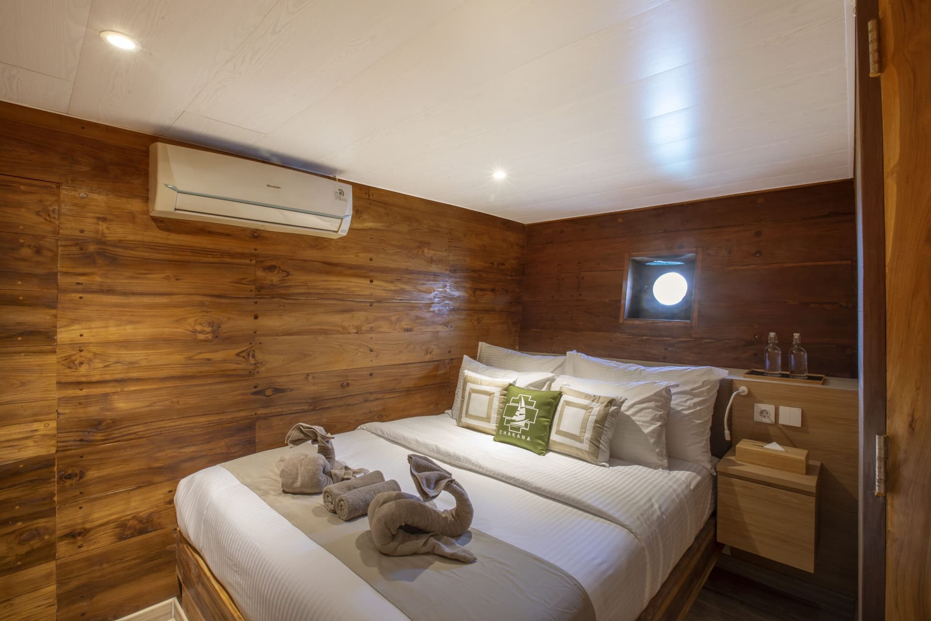 Chakana Liveaboard 9