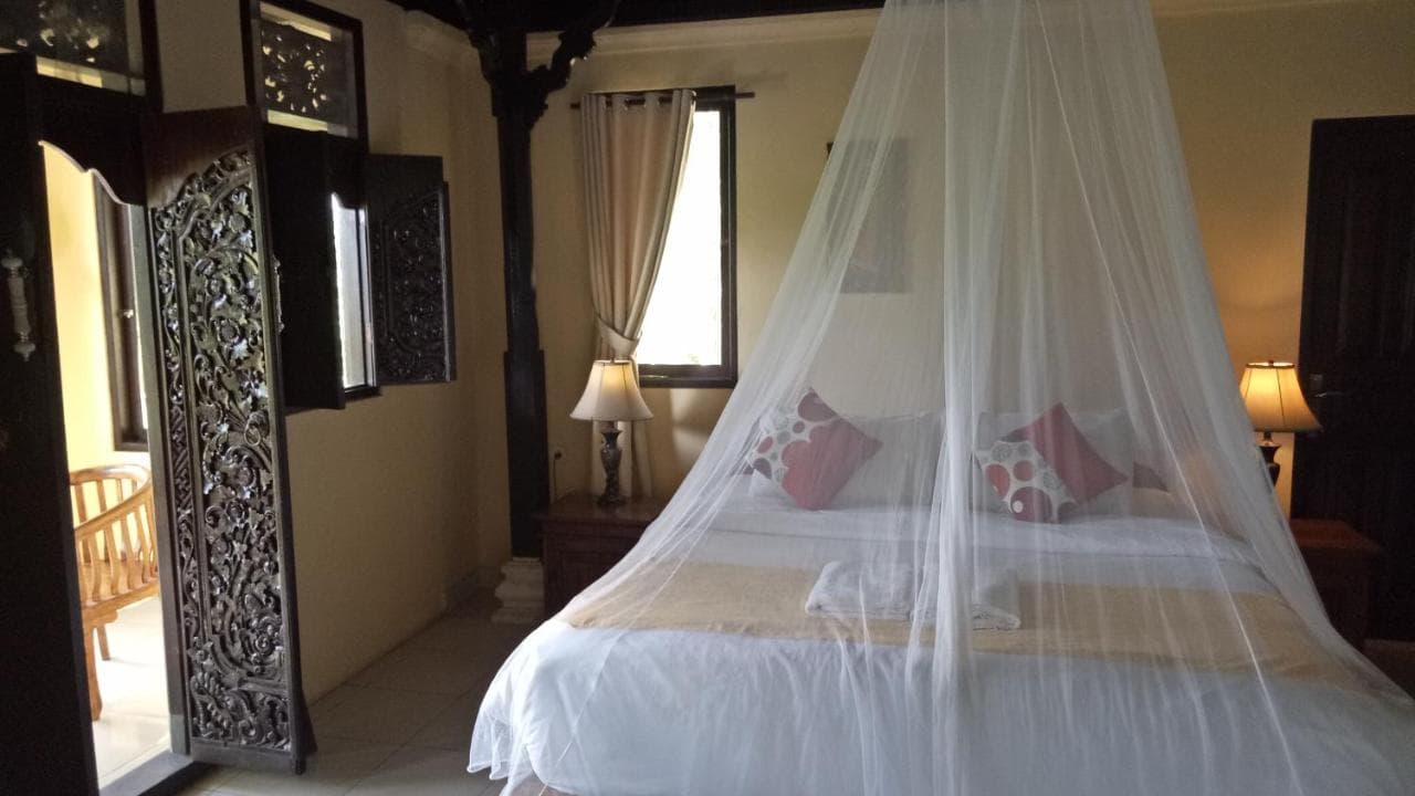 Atres Villa 8