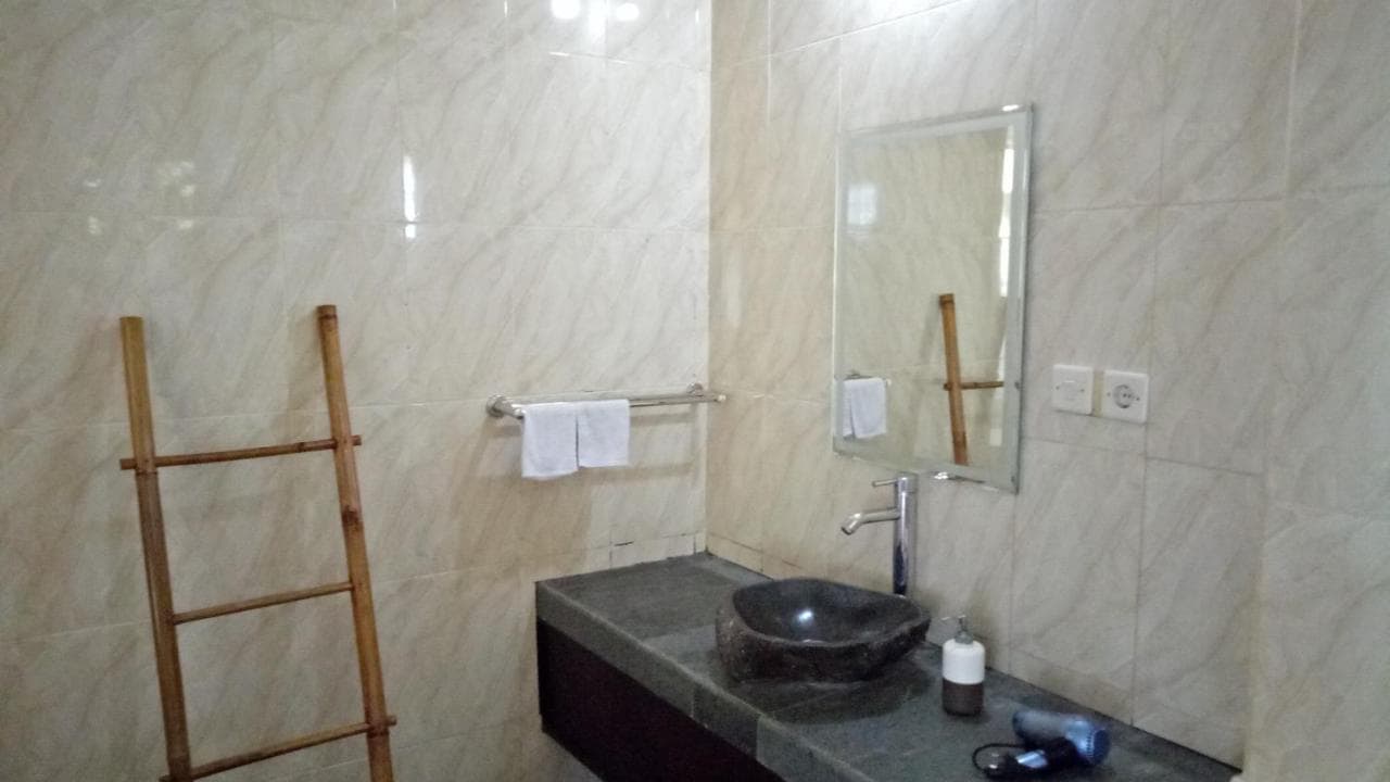 Atres Villa 40