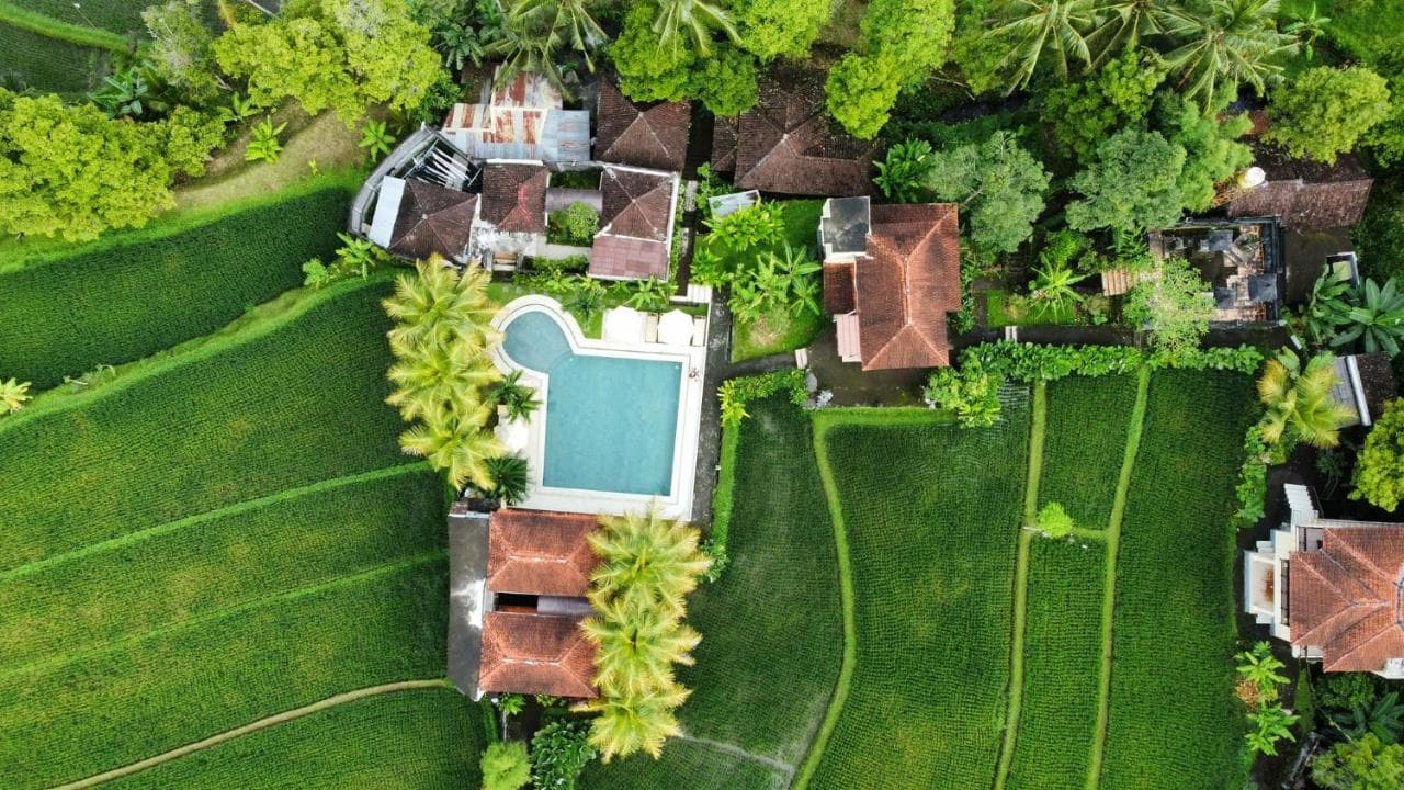 Atres Villa 42