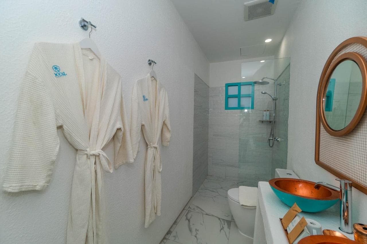 Loccal Collection Hotel 3