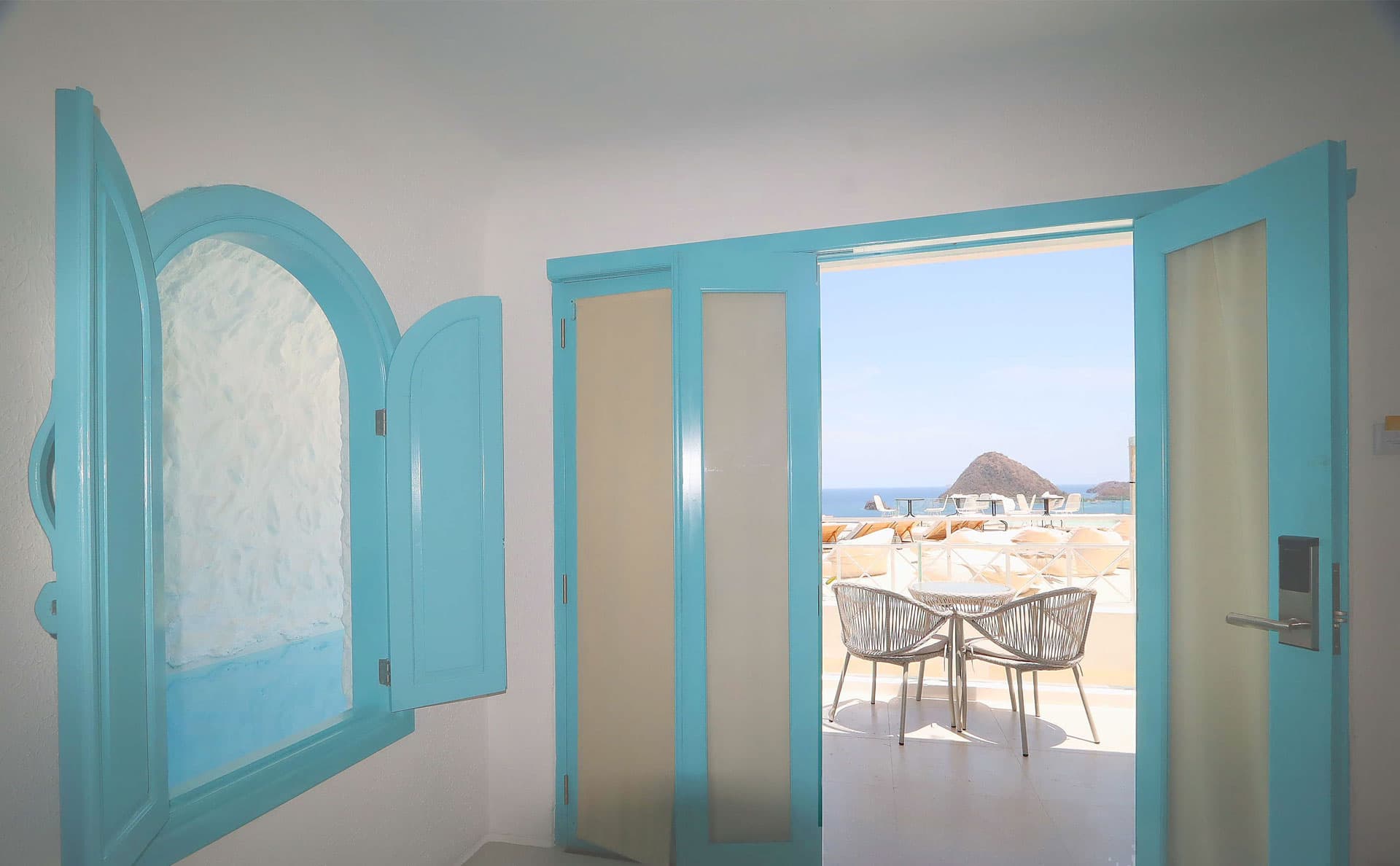 Loccal Collection Hotel 22
