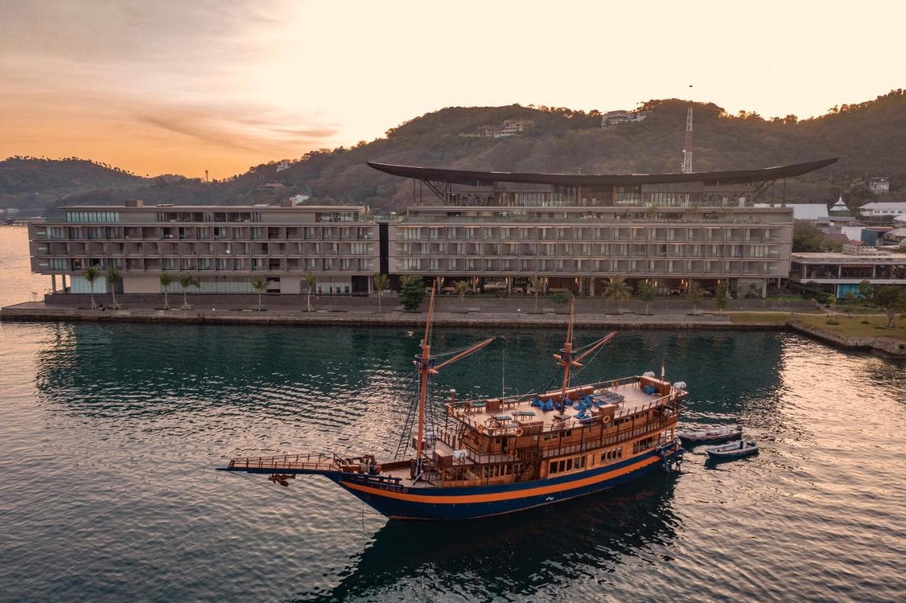 Meruorah Komodo 37