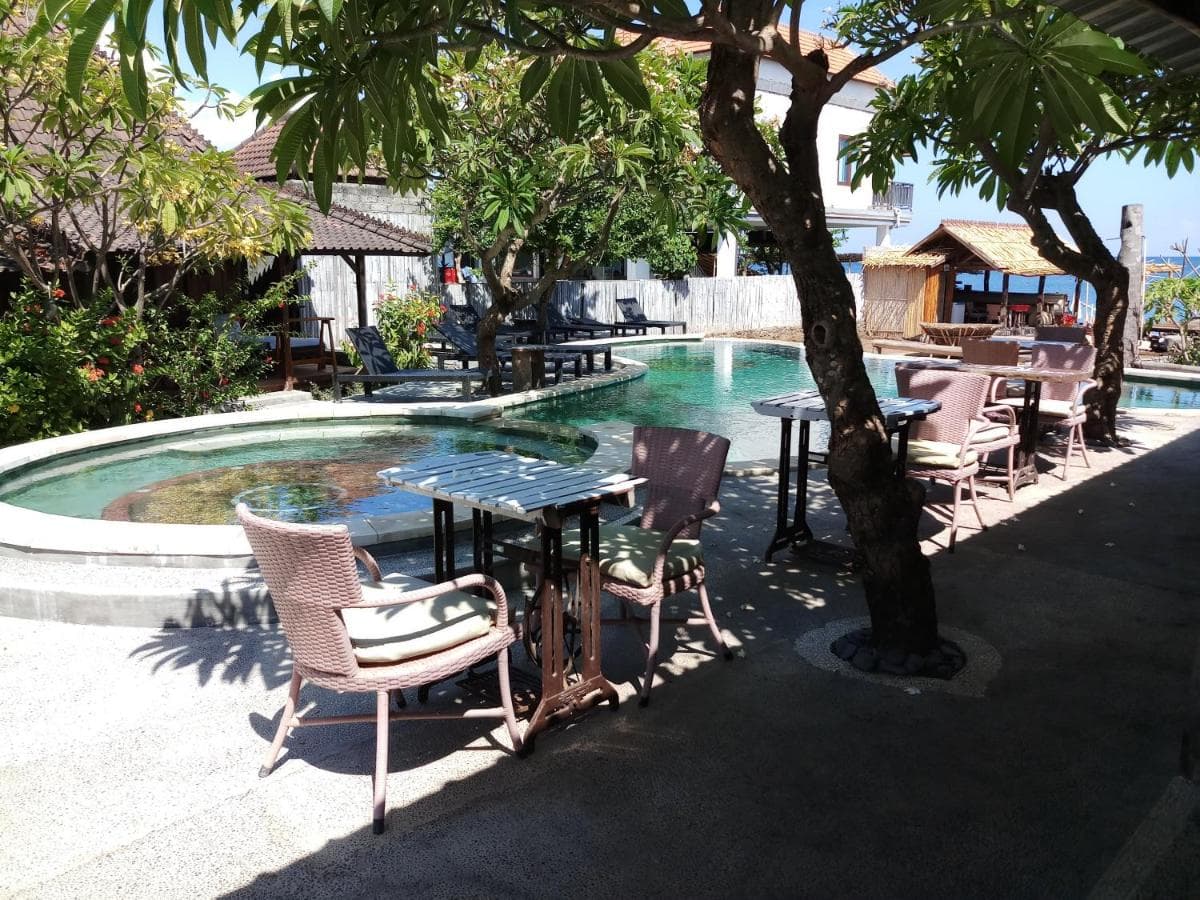 Classic Beach Villas 4