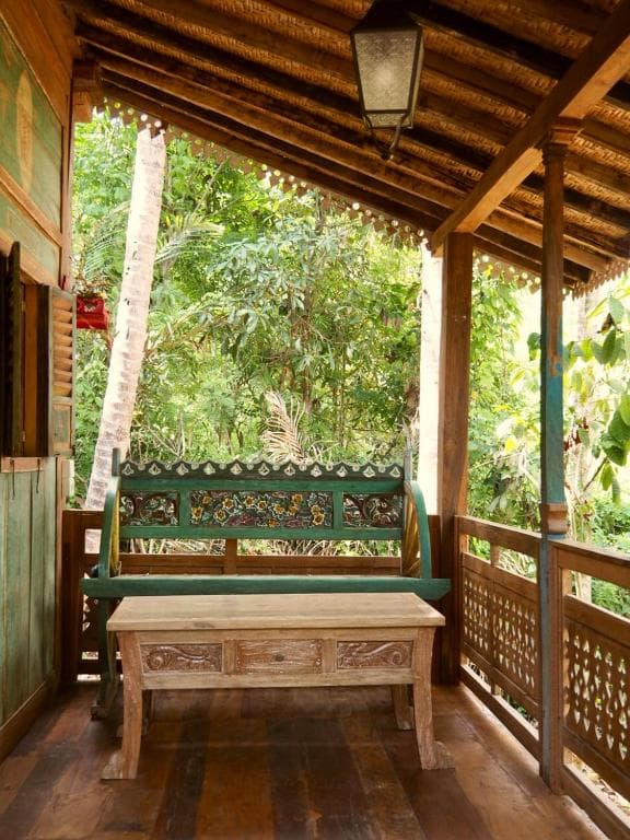 Green Vanilla Bungalow 13