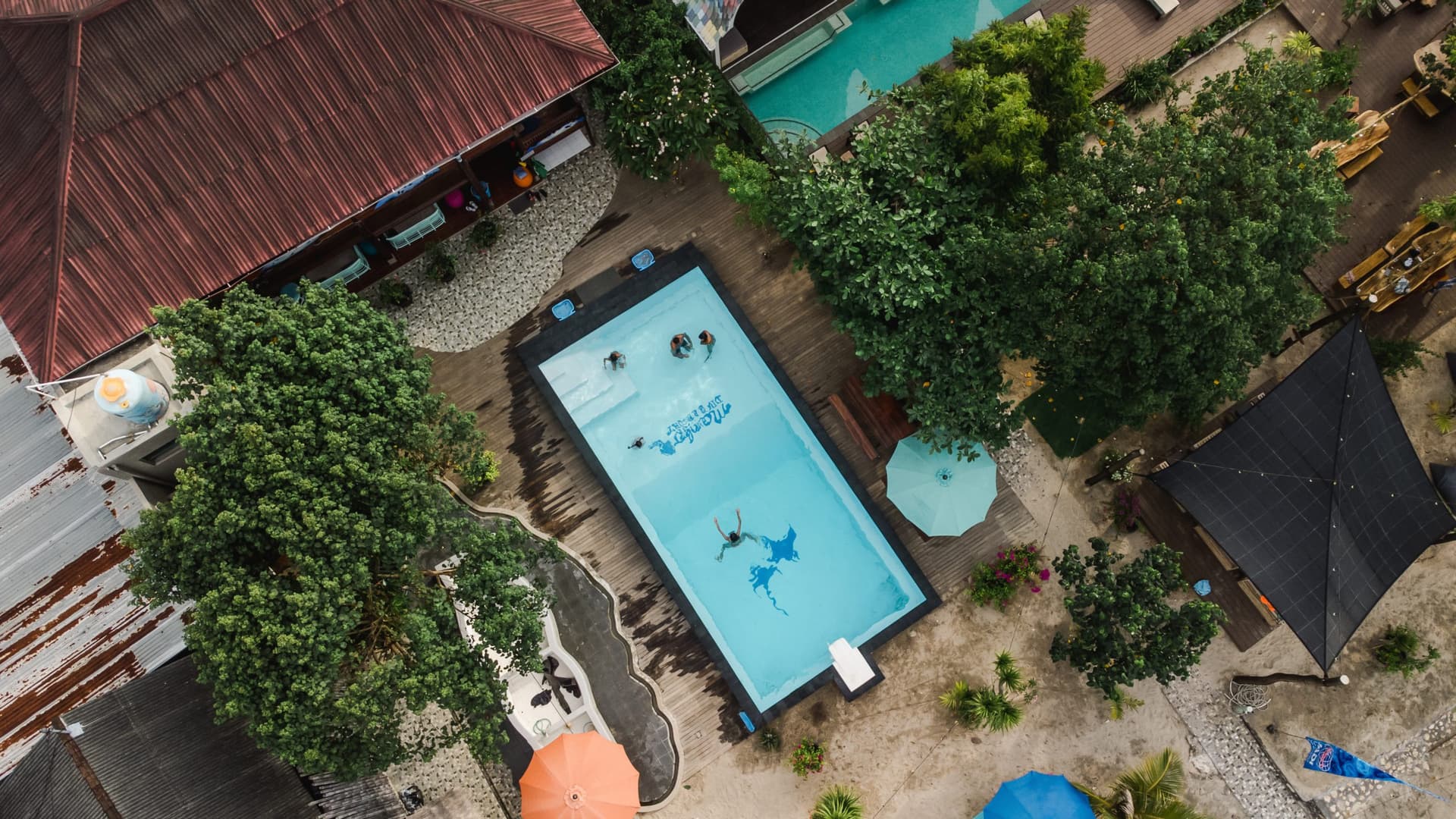Mambo Beach Resort 28