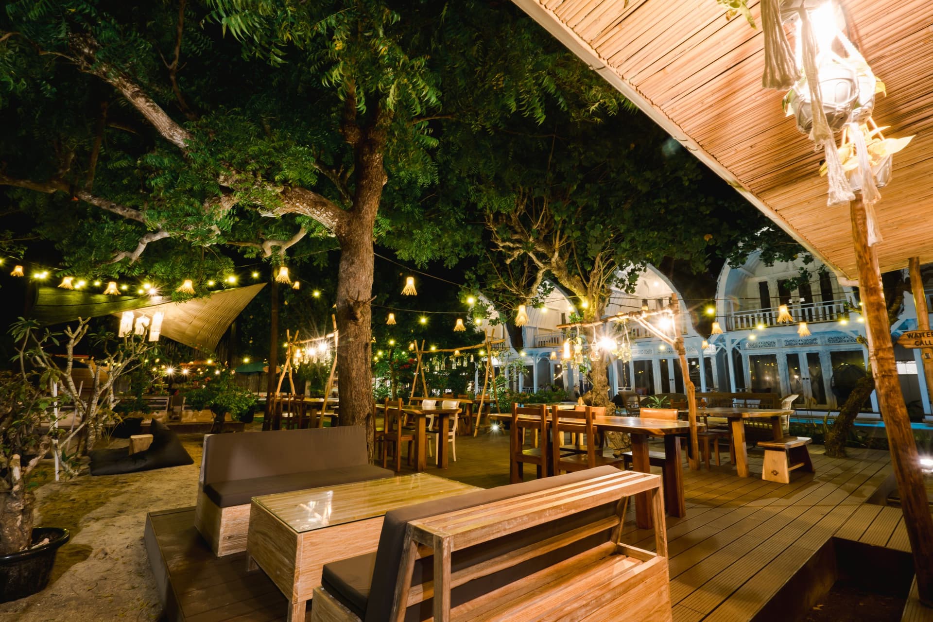 Mambo Beach Resort 42