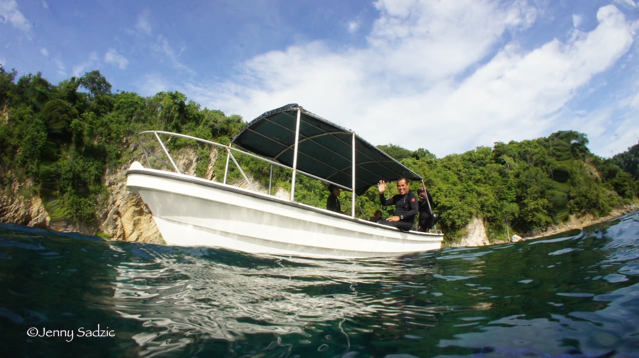Tompotika Dive Lodge 16