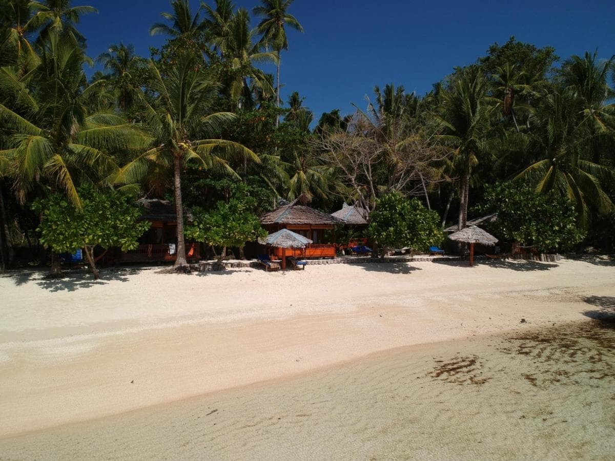 Blue Bay Divers Bangka 10