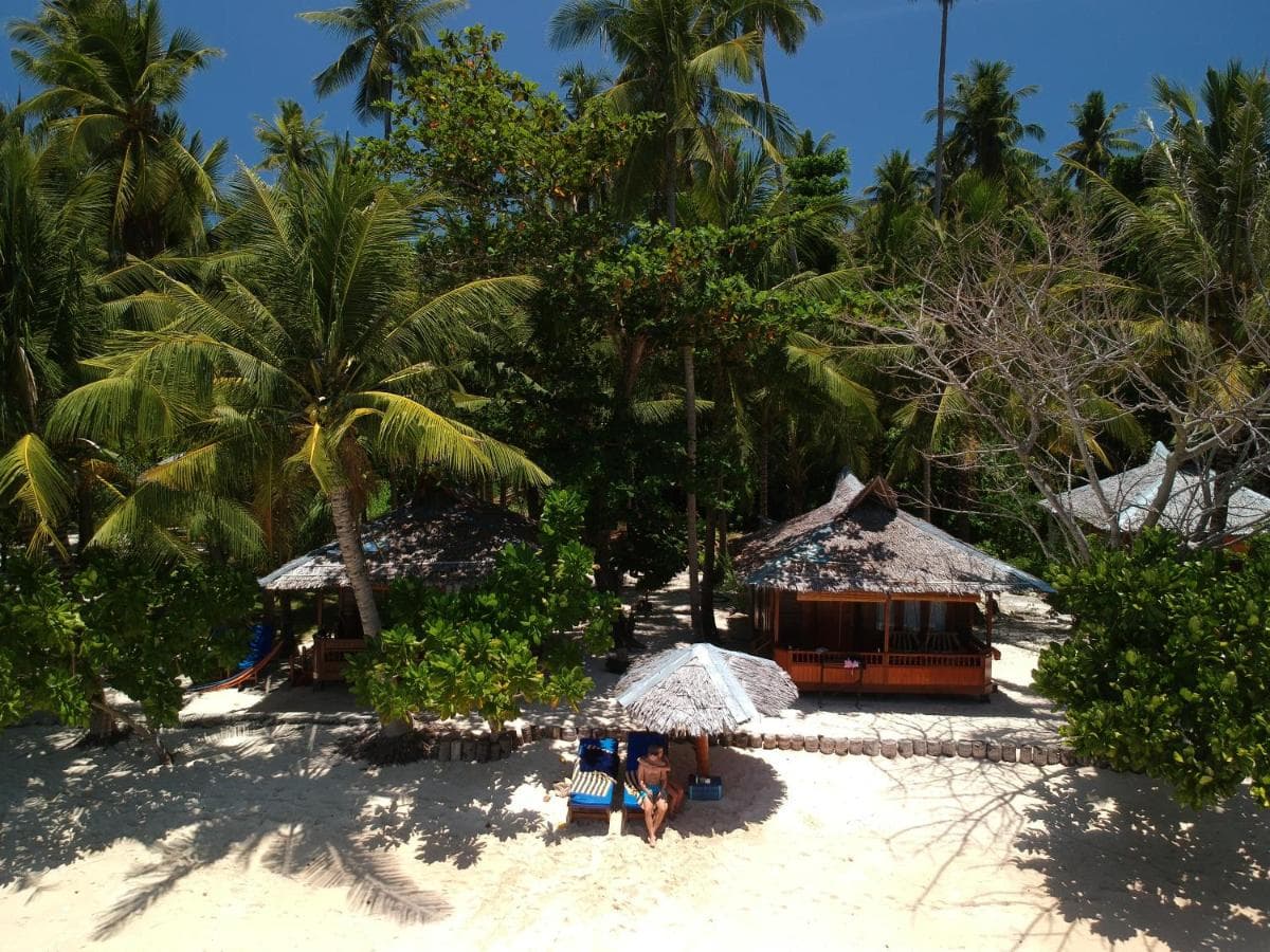 Blue Bay Divers Bangka 11