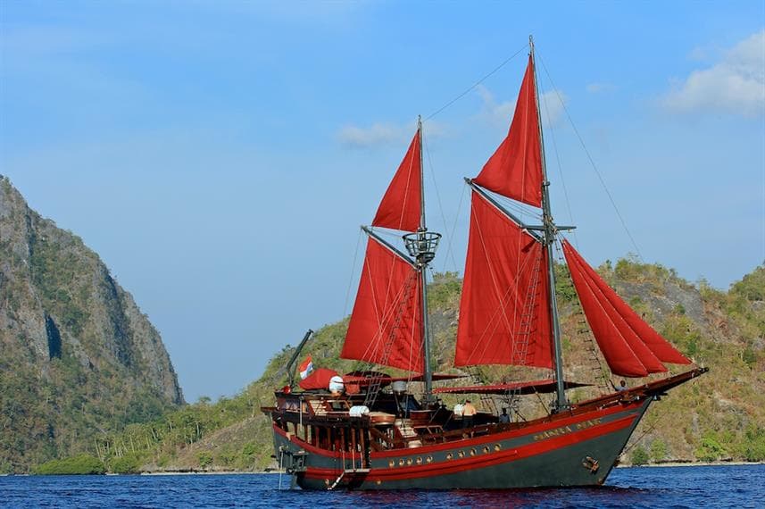 Manta Mae 38