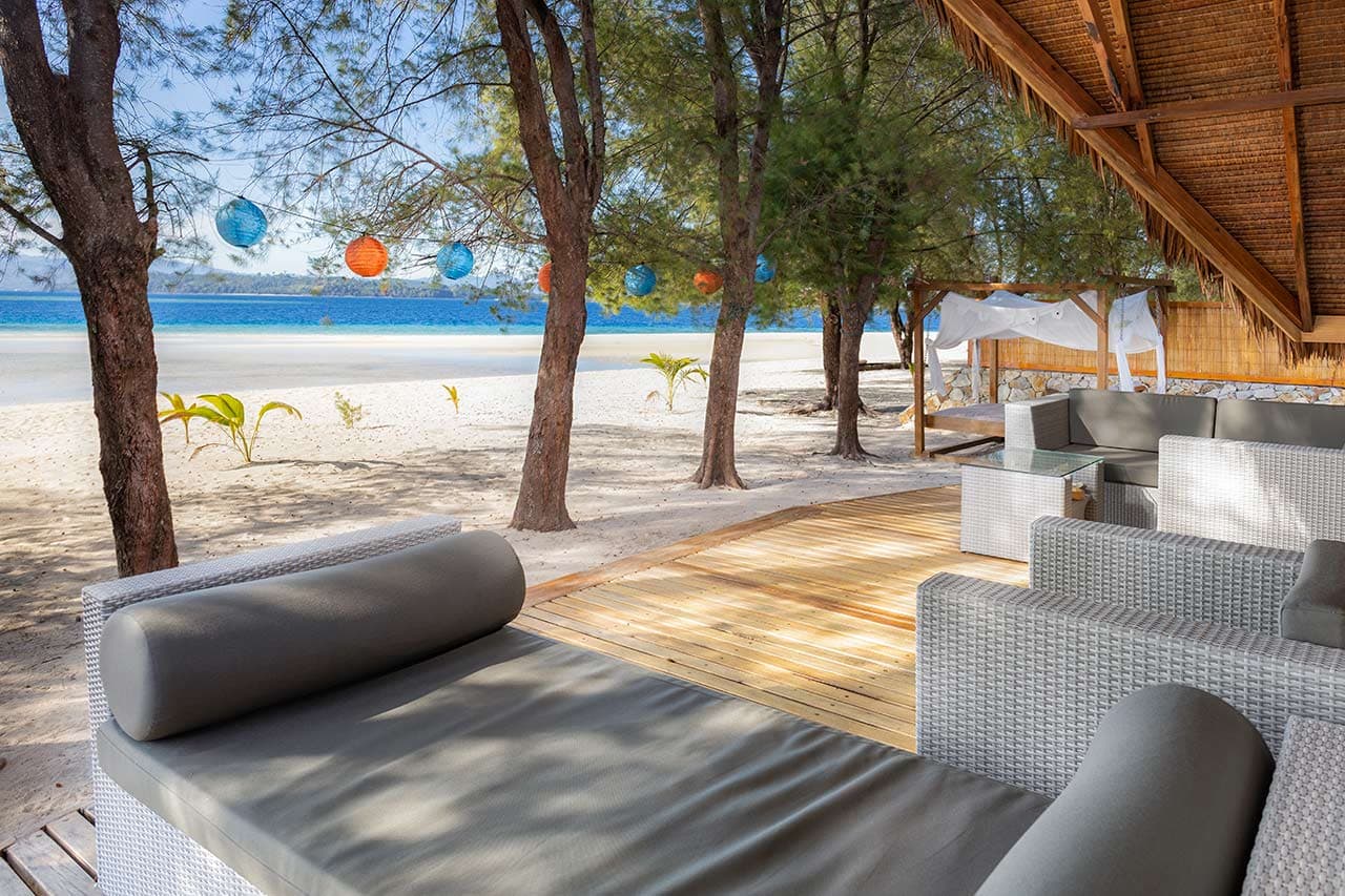 Saronde Island Resort Blue Bay Divers 21