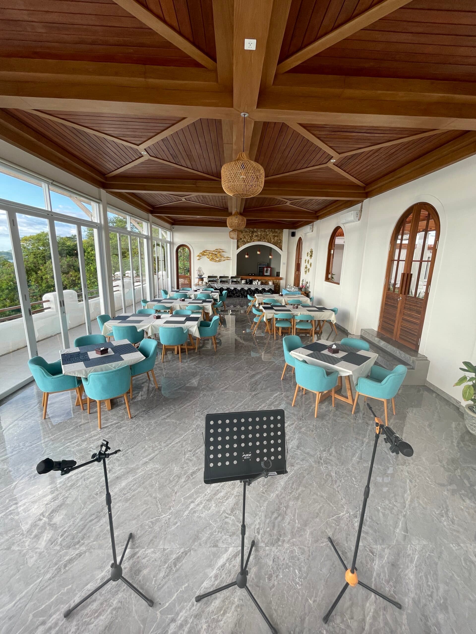 La Cecile Hotel and Cafe 8