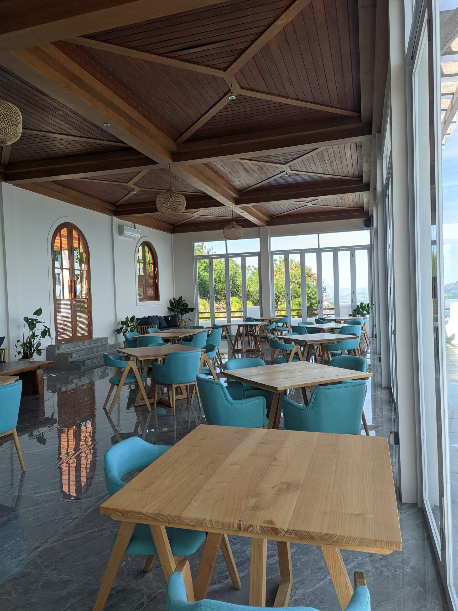 La Cecile Hotel and Cafe 7