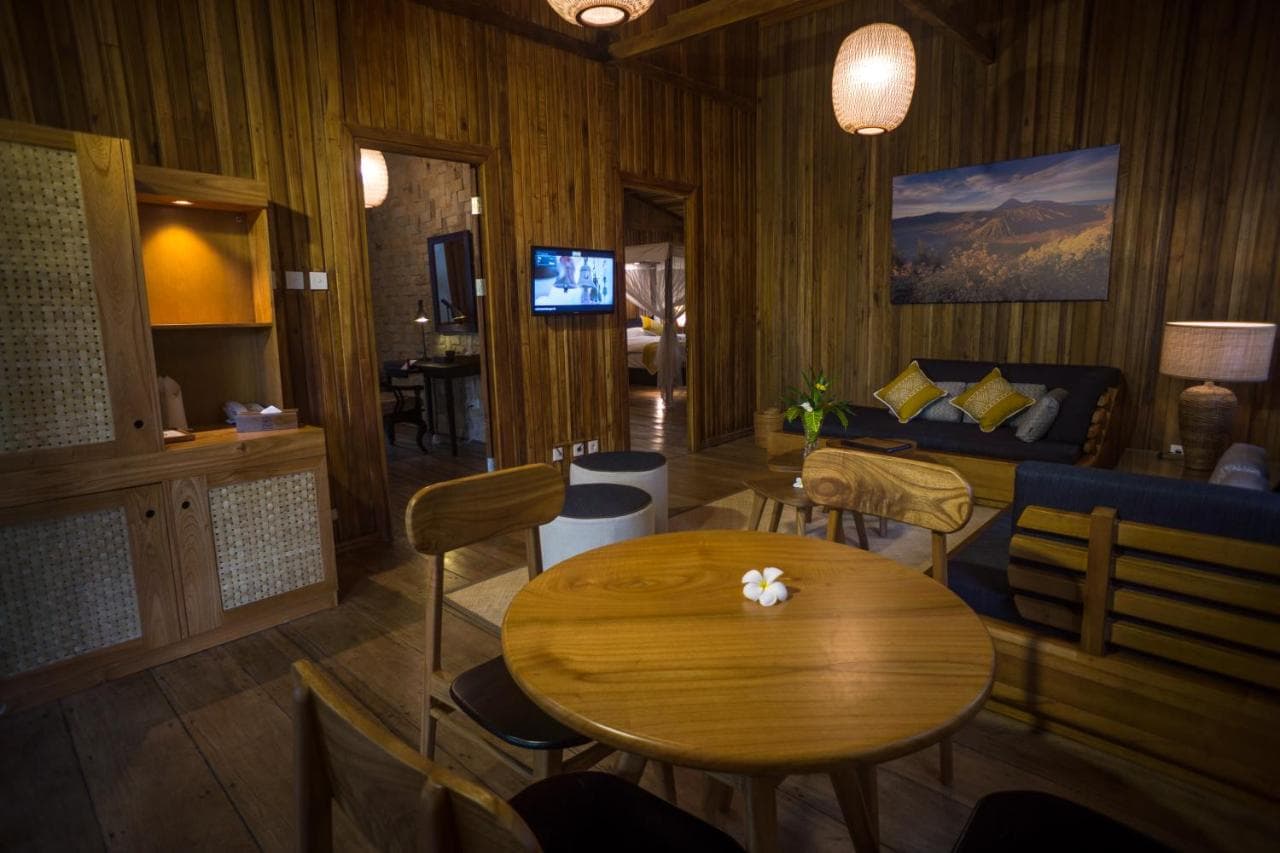Siladen Resort and Spa 5