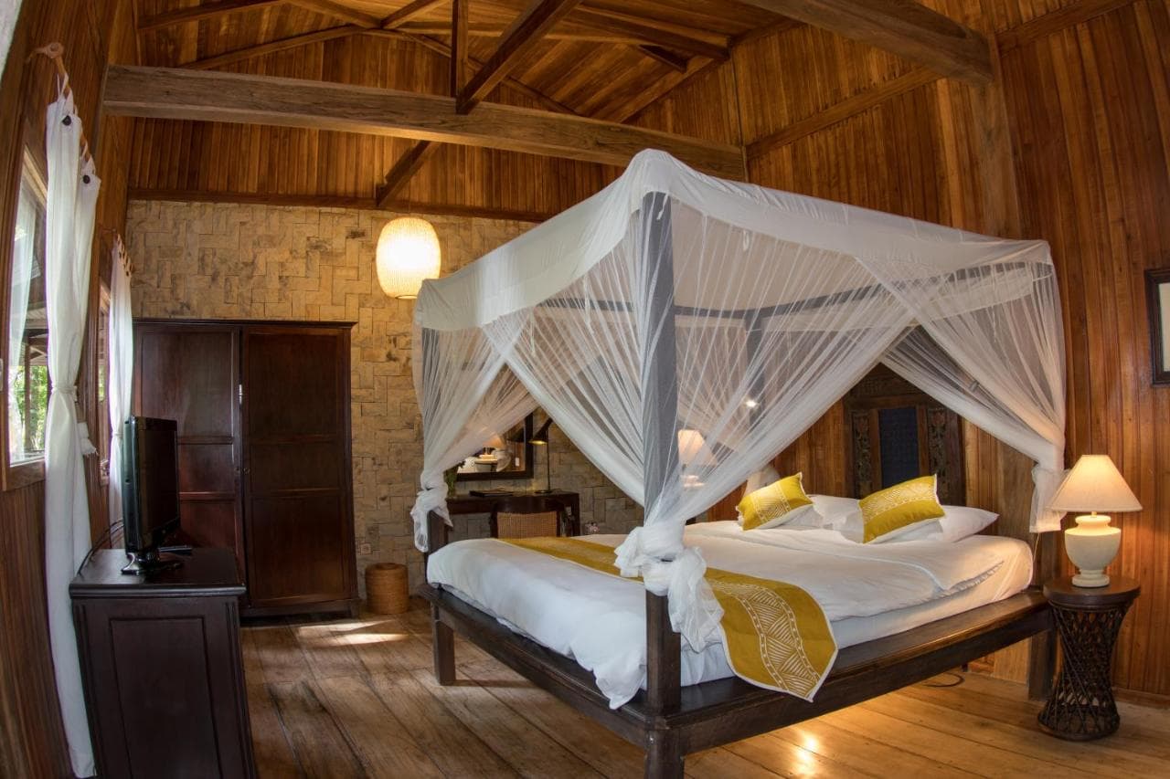Siladen Resort and Spa 11