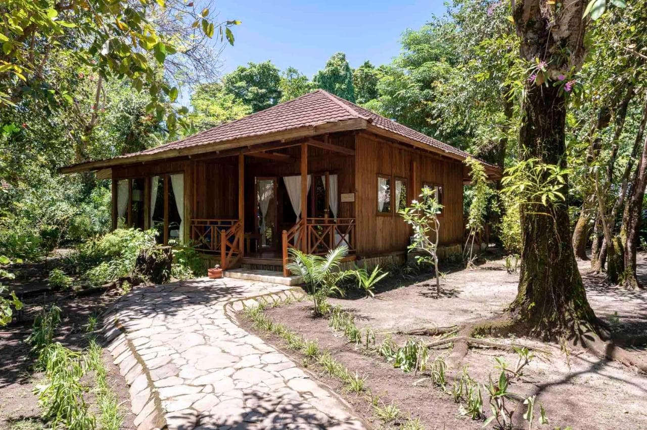 Siladen Resort and Spa 40