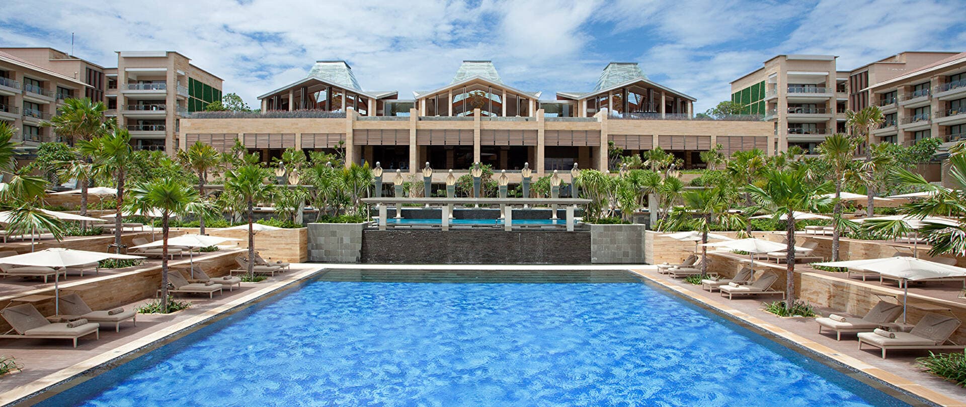 The Mulia 19