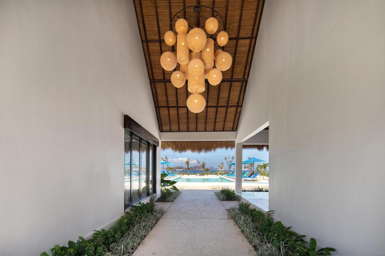Mocean Dive Resort 19