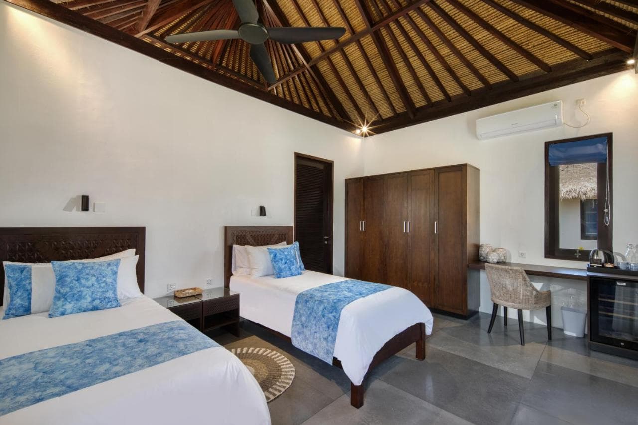 Mocean Dive Resort 12