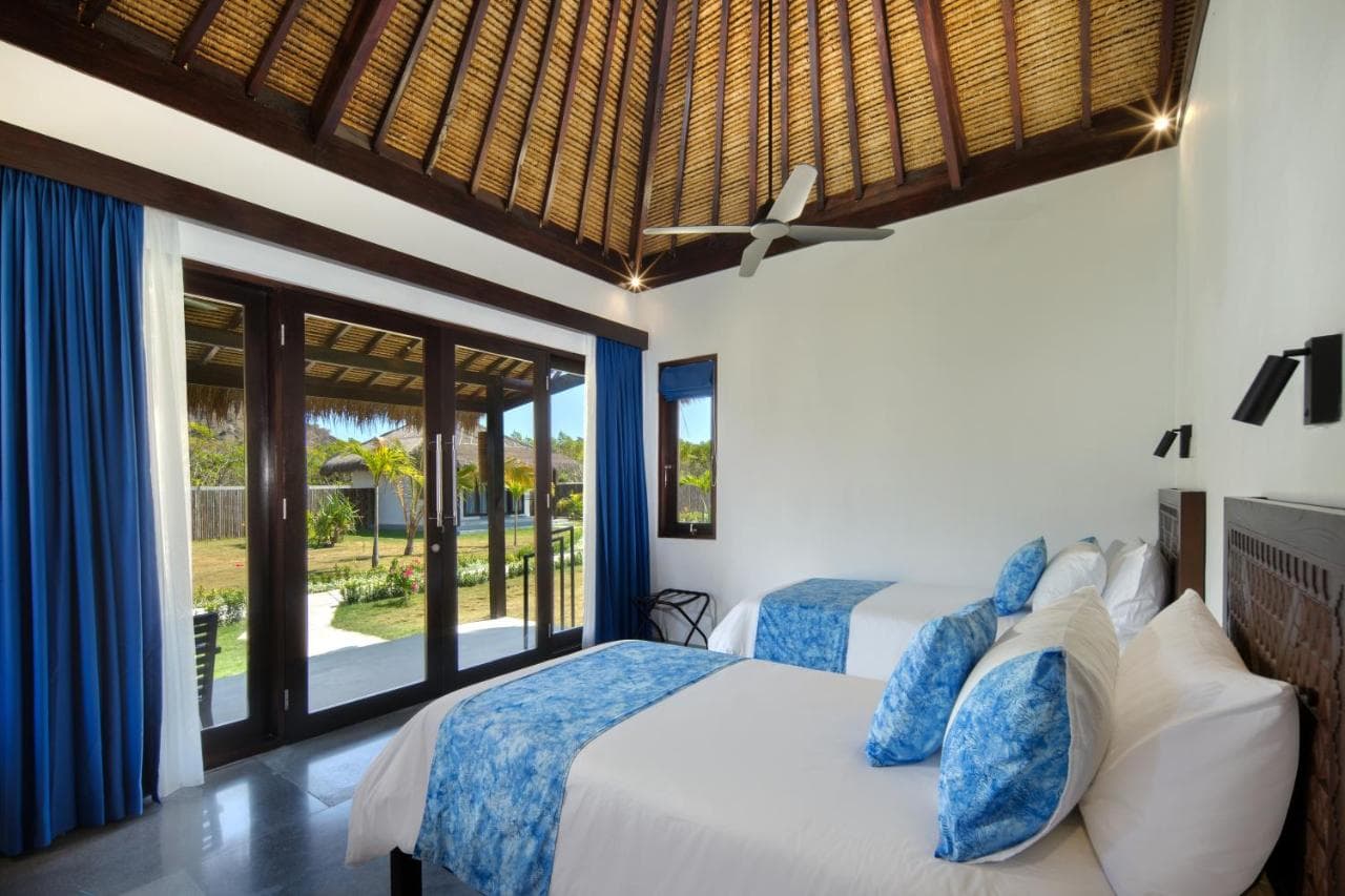 Mocean Dive Resort 11