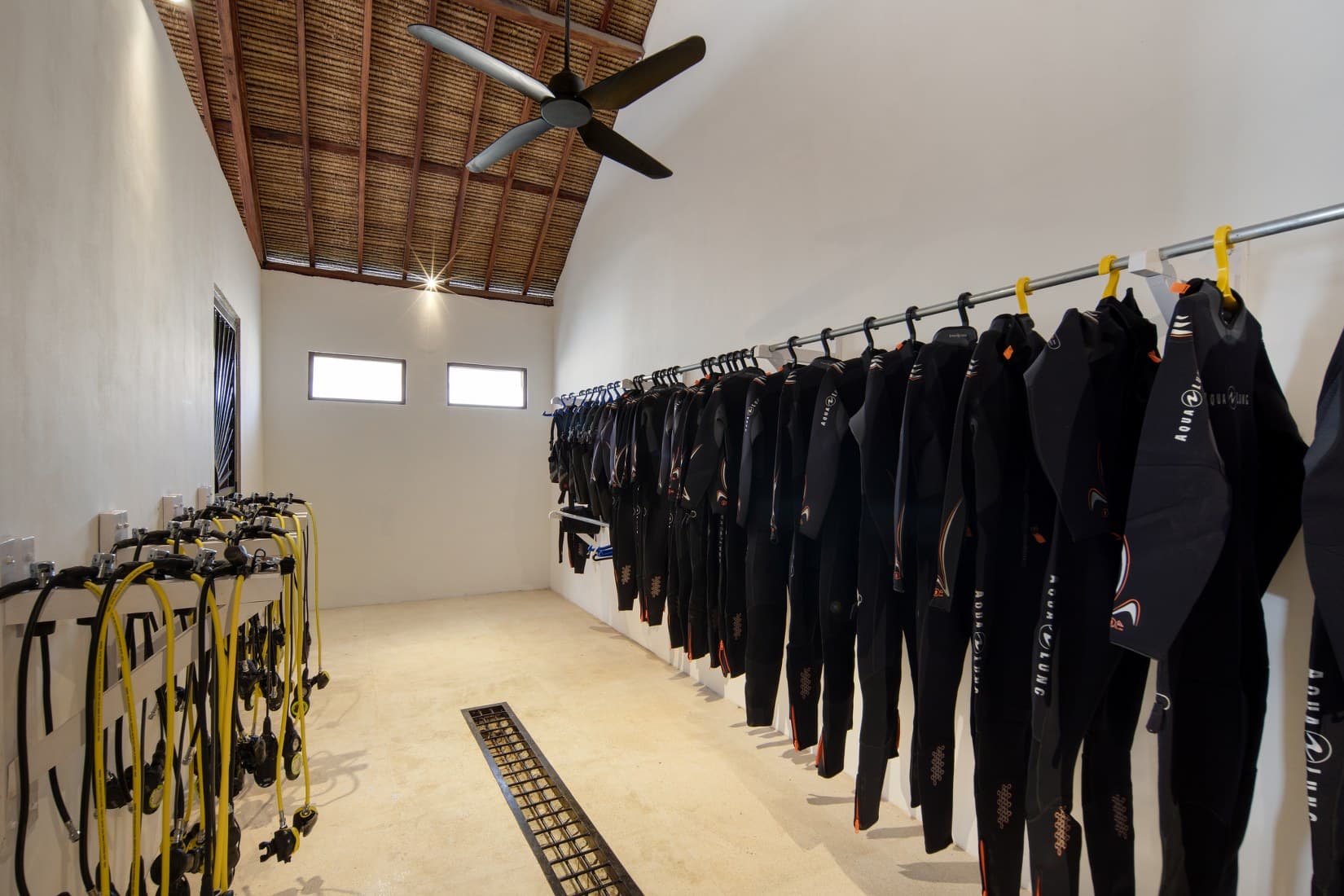 Mocean Dive Resort 35