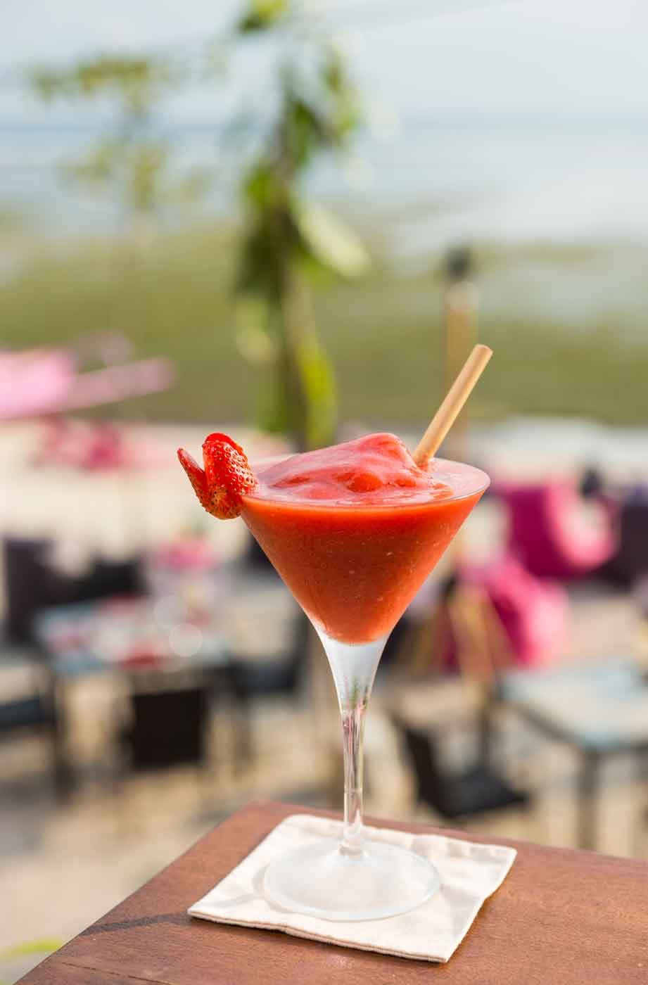 Pink Coco Gili Air 20