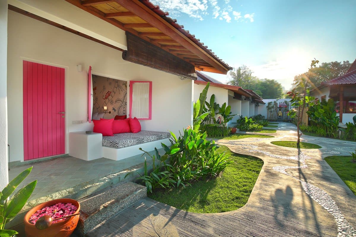 Pink Coco Gili Air 72