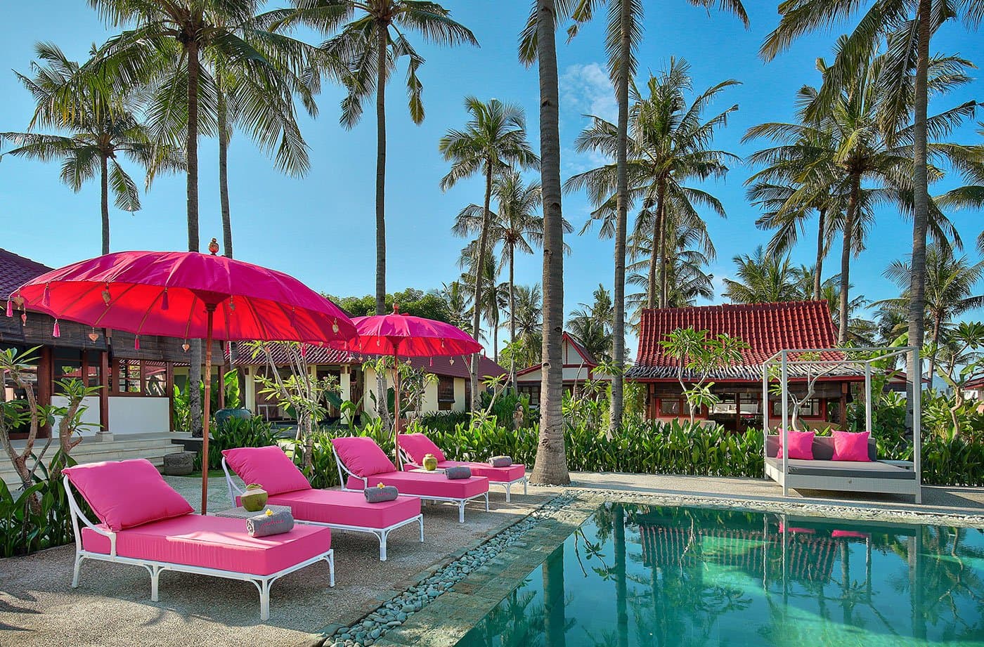Pink Coco Gili Air 33