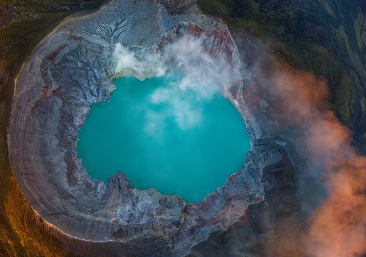 3 Days Adventure to Mount Bromo & Ijen’s Blue Fire 1