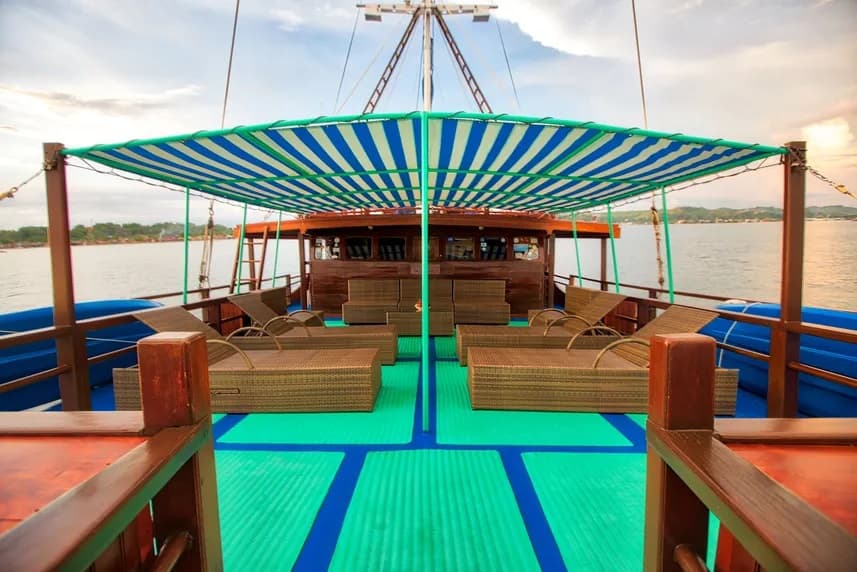 Raja Ampat Explorer 10
