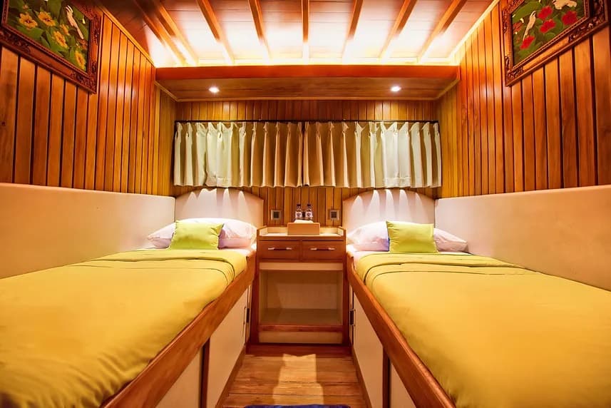 Raja Ampat Explorer 4
