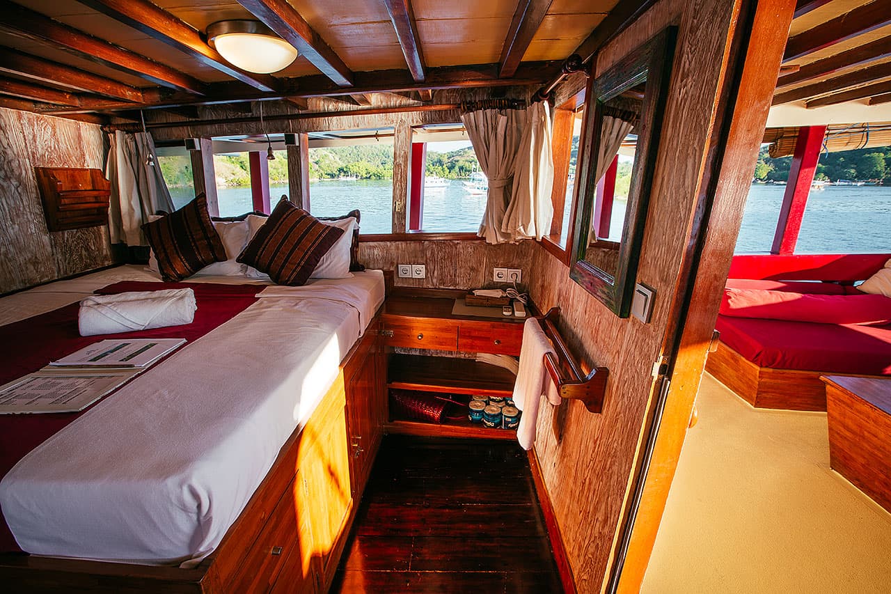 The Seven Seas 36