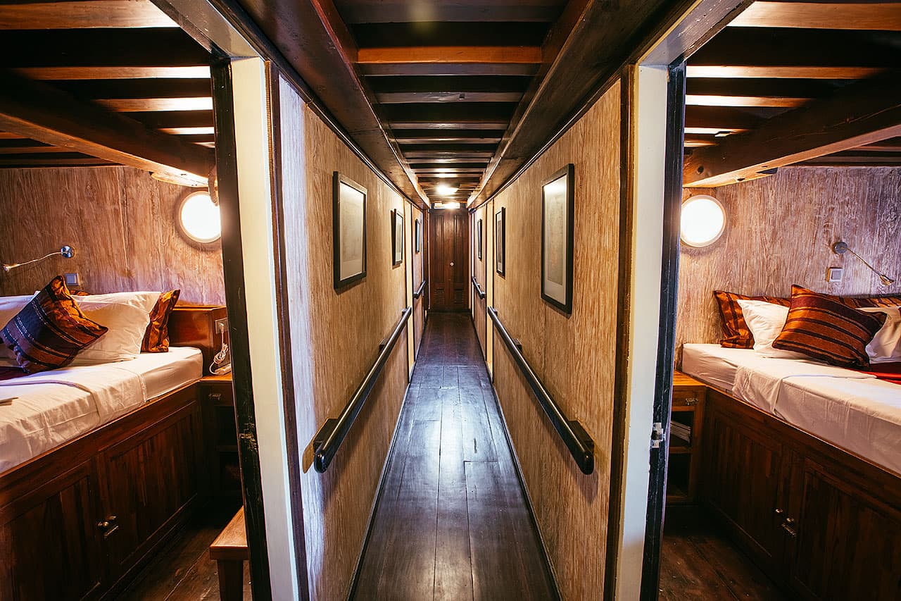 The Seven Seas 30